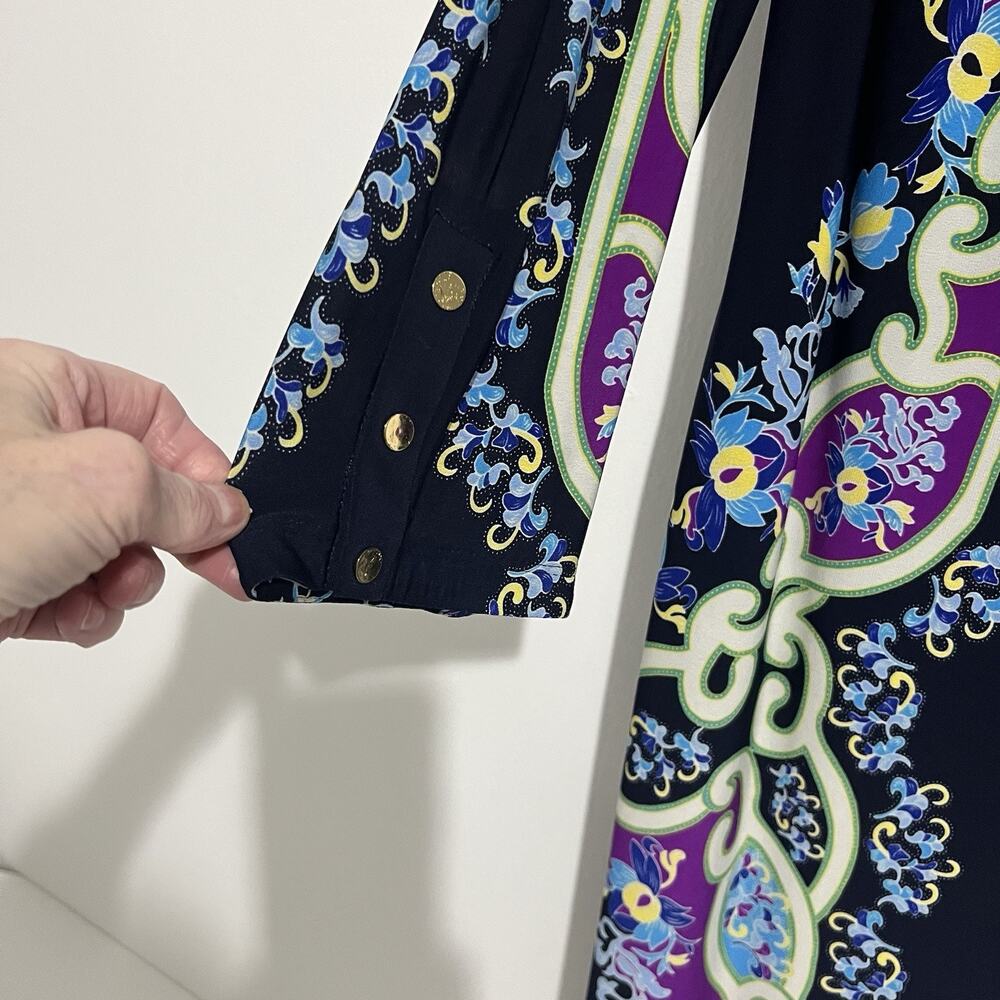 Chico’s Womens Size 1 (M) Navy Blue Purple Paisley Dress Gold Buttons On Sleeve - Picture 3 of 7